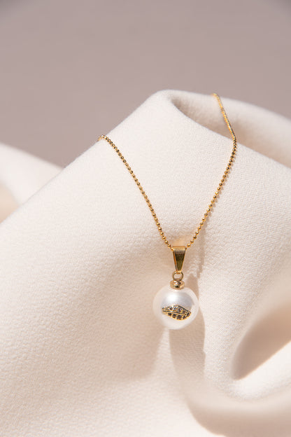 Pearl Solitaire Necklace